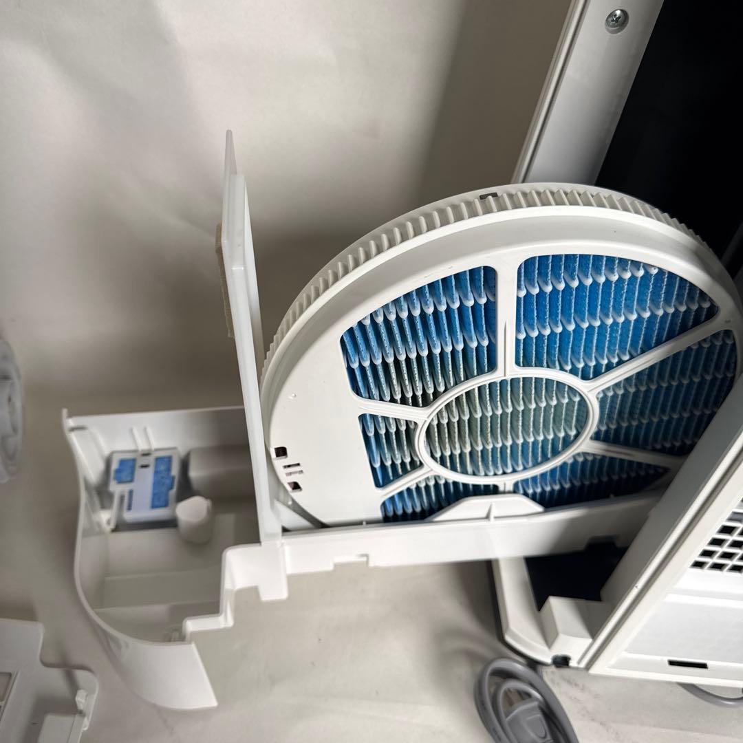 美品　SHARP KC-H50-W 空気清浄機