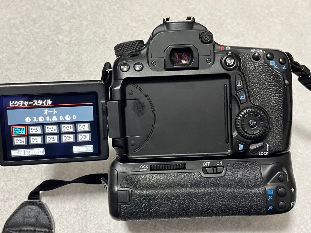 Canon EOS 70D バッテリーグリップ BG-E14 バッテリー3個付き