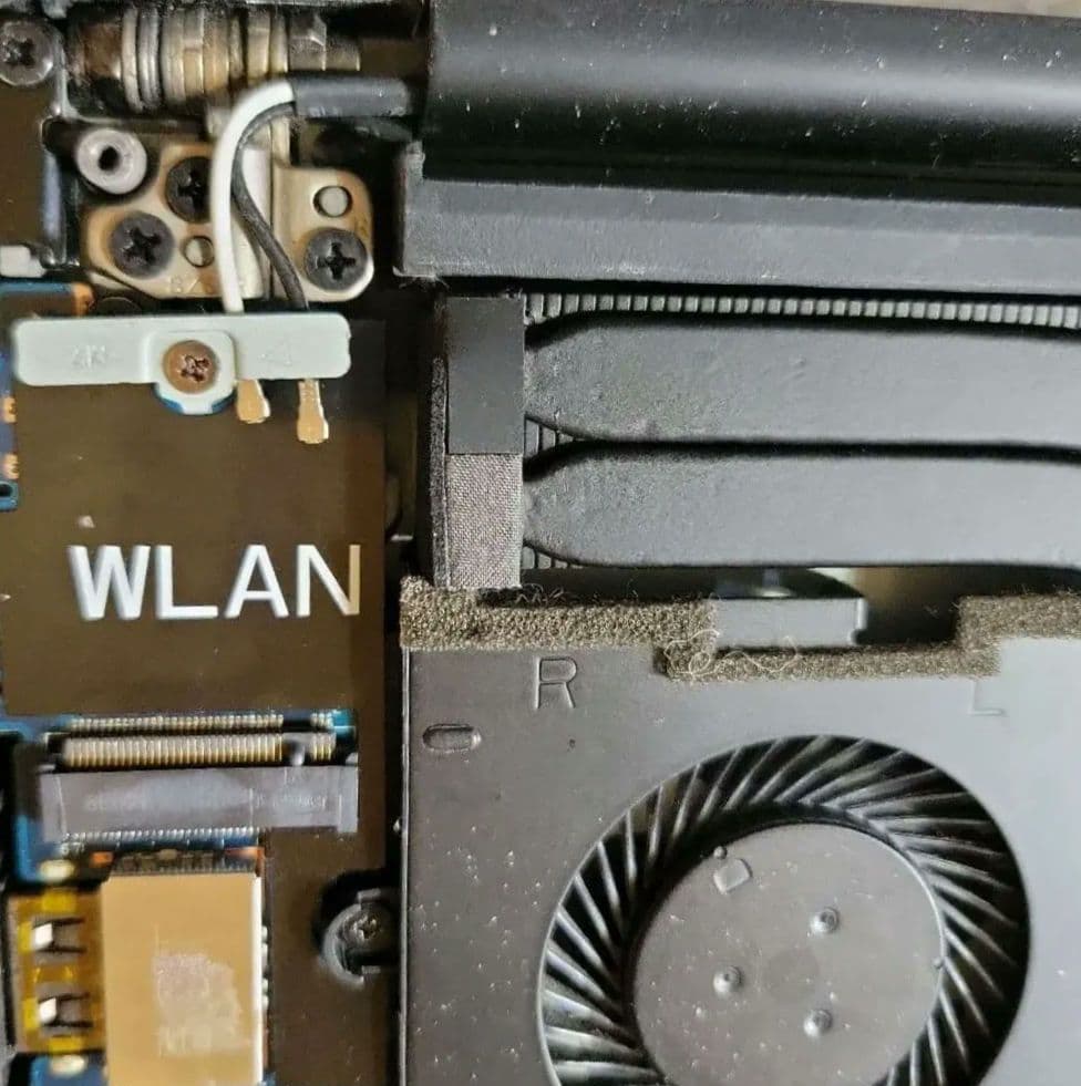 ジャンク Dell XPS 15 9560 ゲーミングノート 交換用パーツ