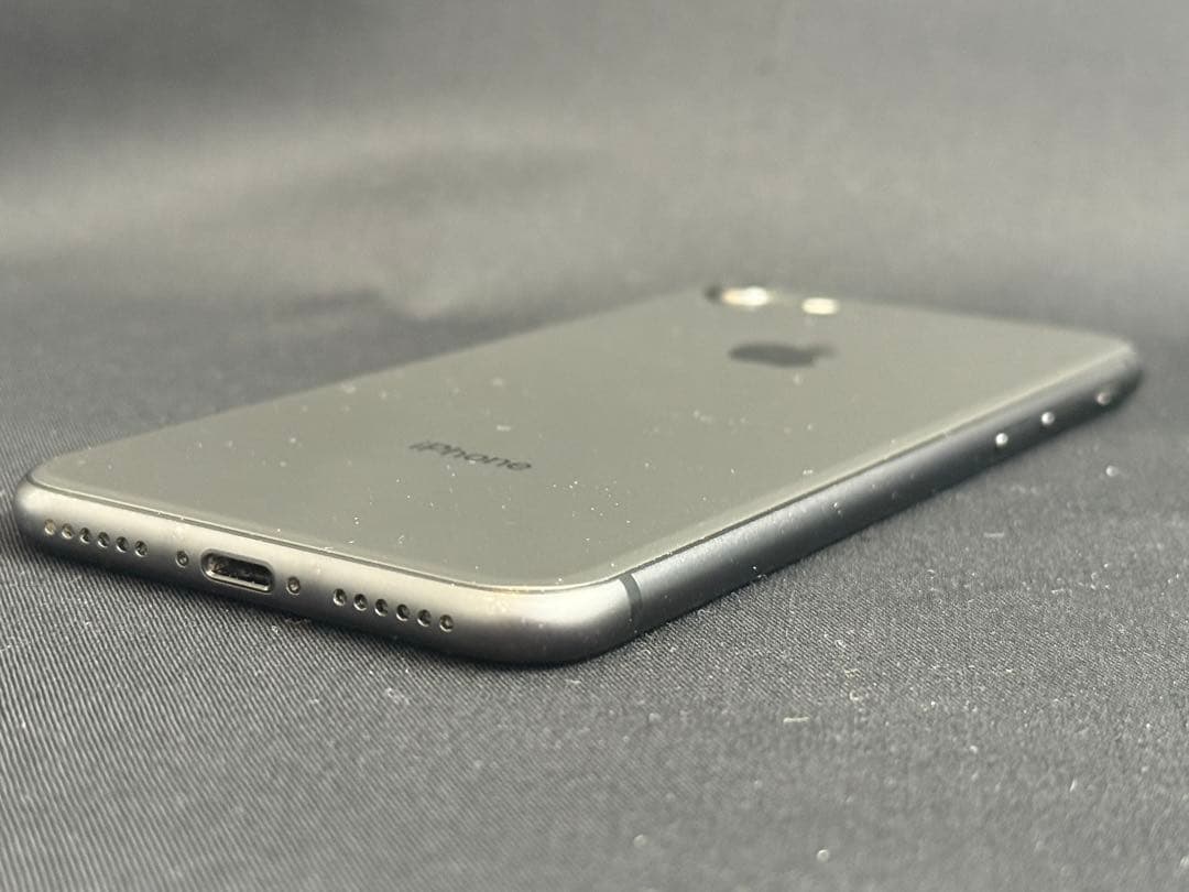 【美品】SIMフリー iPhone 8 64GB スペースグレー