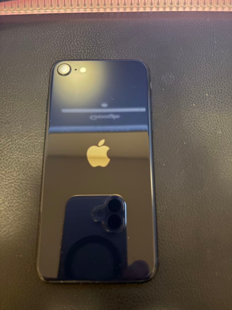 iPhone SE3 第3世代　バッテリー86% au