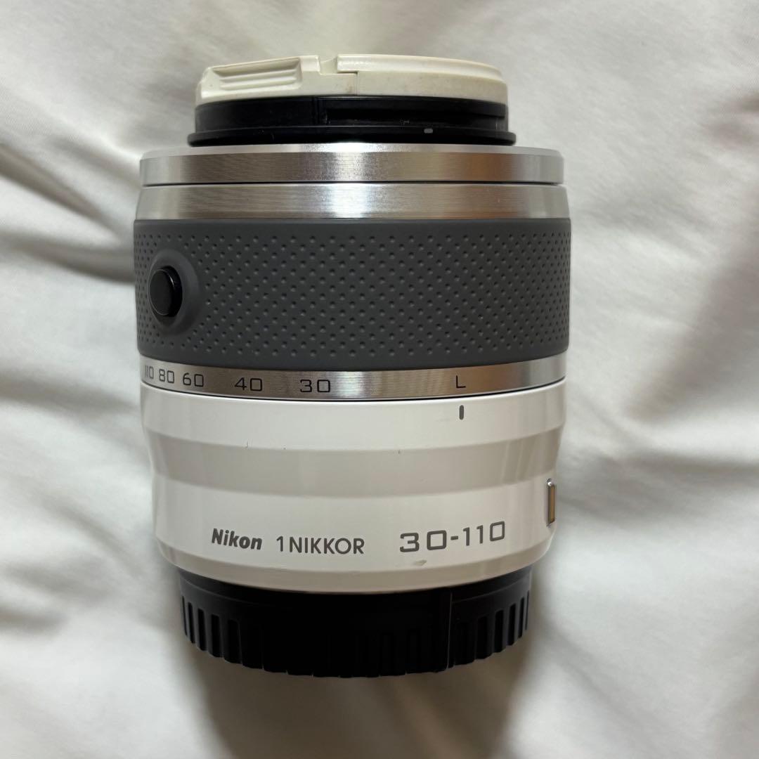 【値下げ中】Nikon1 J4 ダブルズームキット　ホワイト 単焦点レンズ付き