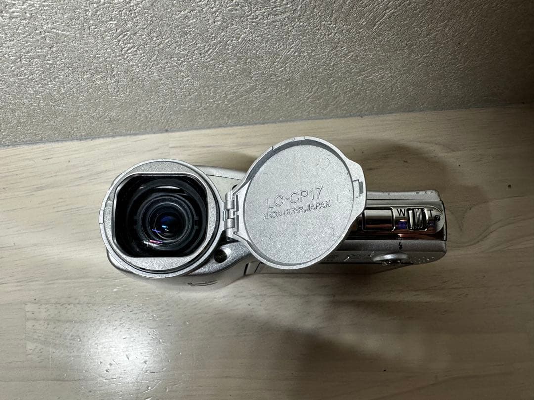 【完動品】Nikon COOLPIX S10 VR シルバー デジタルカメラ
