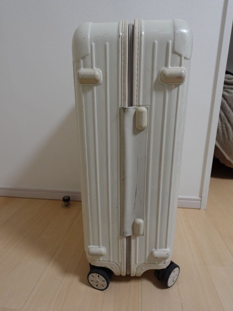 RIMOWA スーツケース　チェックインM アローズ