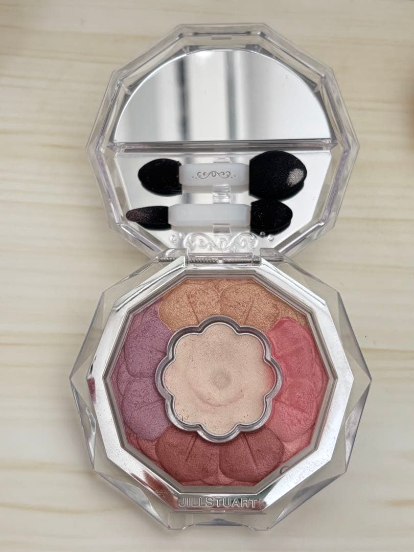 SHISEIDO エッセンススキングロウファンデーションなど まとめ売り