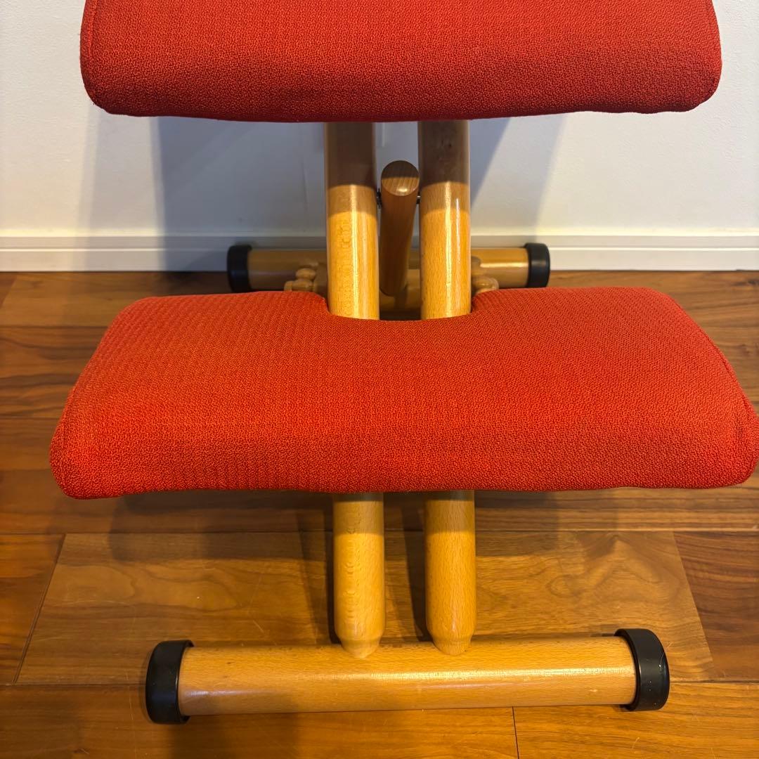 ストッケ ヴァリエール マルチバランスチェア レッド STOKKE