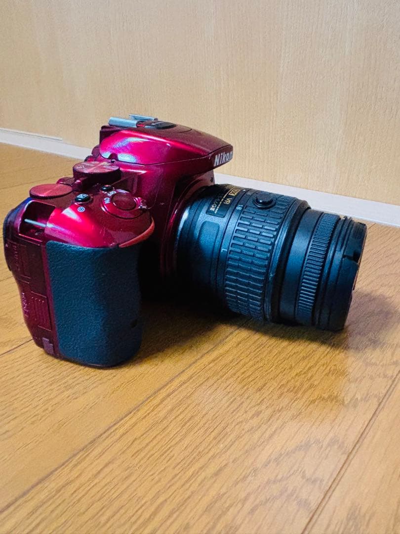 NIKKON Nikonデジタル一眼レフカメラ レッド D5500