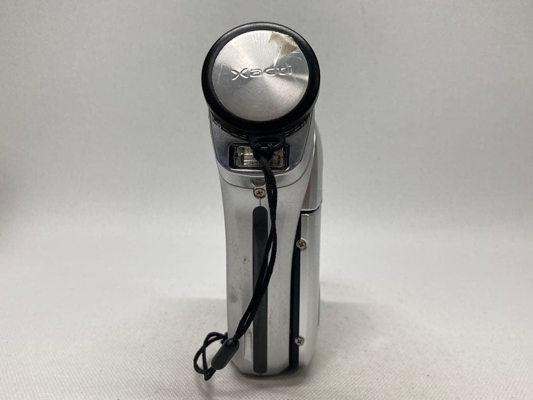 概ね美品　SANYO　Xacti　DMX-C40型　ビデオカメラ　a01c329