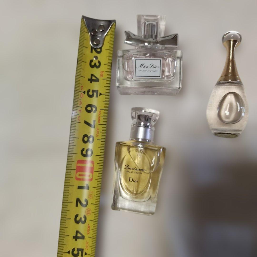 DIOR。ディオール。モンテーニュ。コフレ。香水。ミニボトル。小さなボトル。