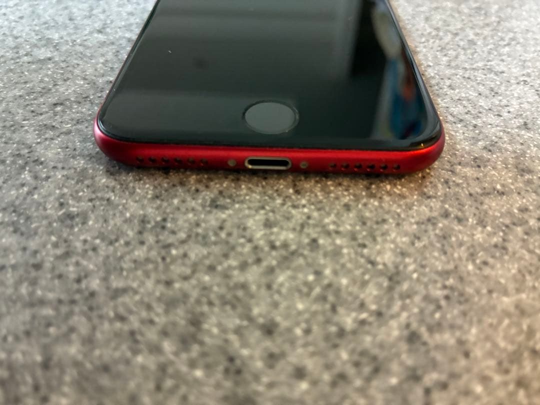 【美品】iPhoneSE2 レッド 赤 64GB 本体 付属品完備 SIMフリー