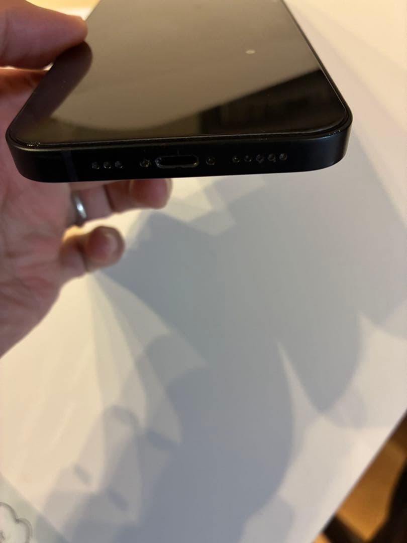中古美品 iPhone13 128GB ミッドナイト