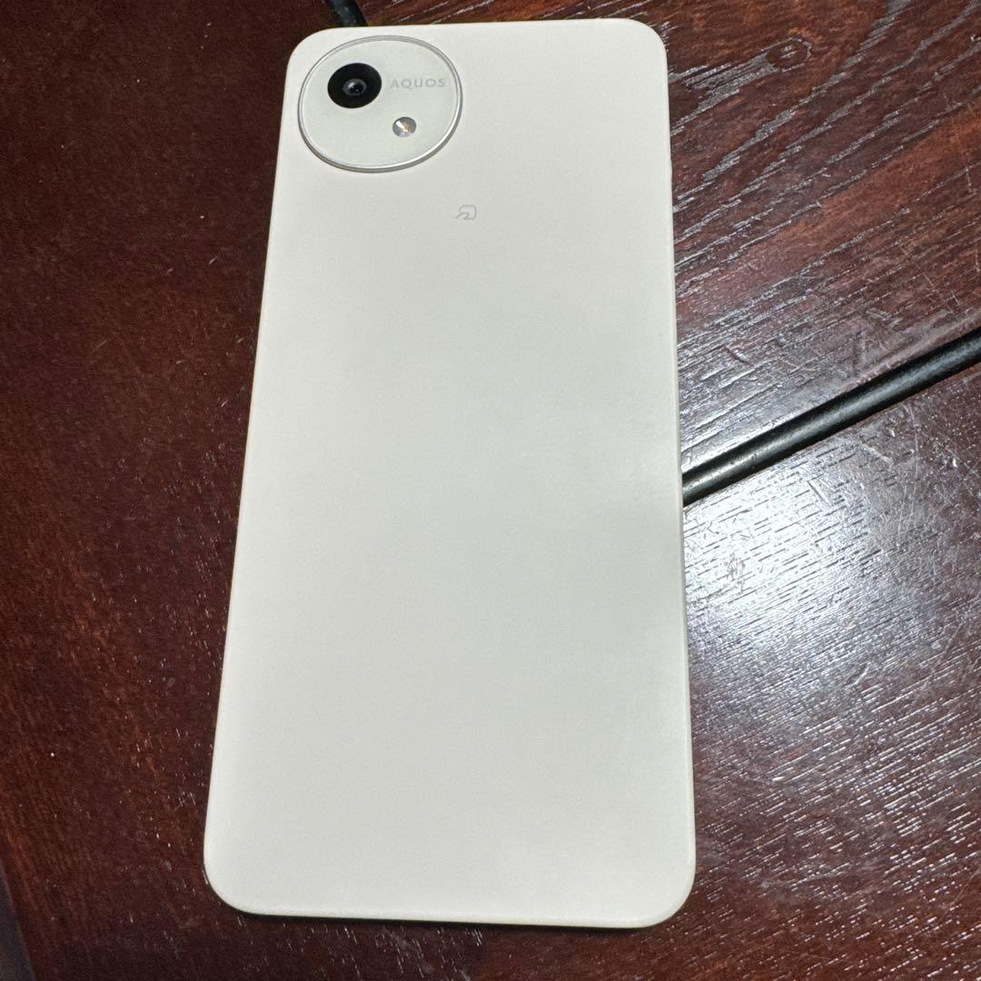 AQUOS wish4 スマートフォン 本体 ホワイト