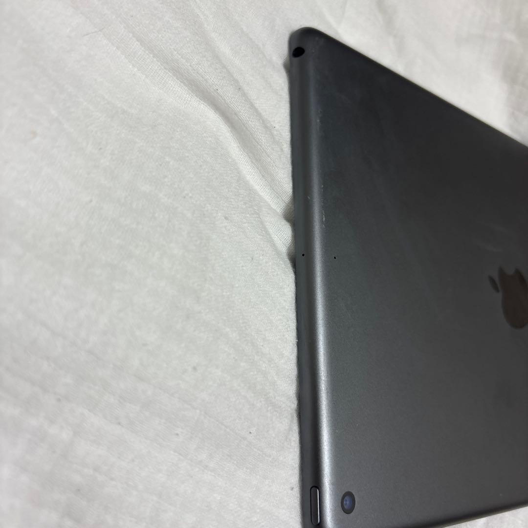 無印iPad (第9世代) 256GB Wi-Fiモデル Apple