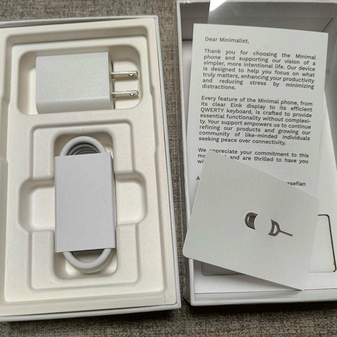 上位版美品】Minimal Phone 8+256GB+ケース純正 Pebble