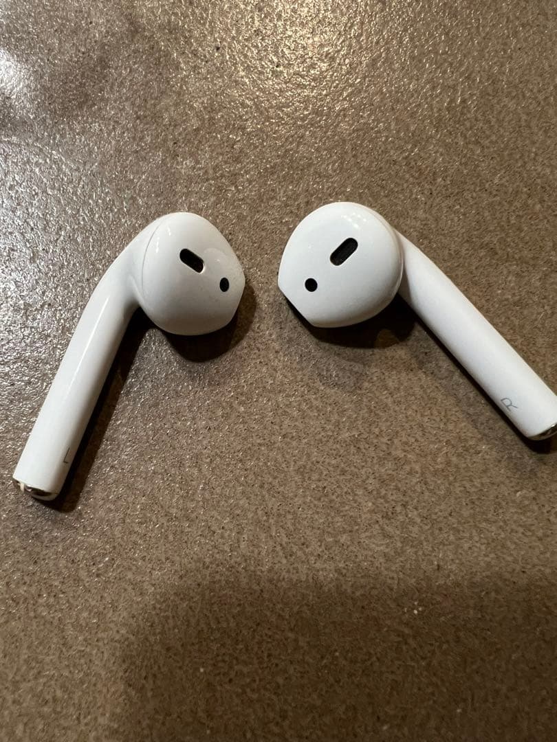 美品格安AirPodsエアポッズ第1世代アップルApple正規品充電ケース両耳
