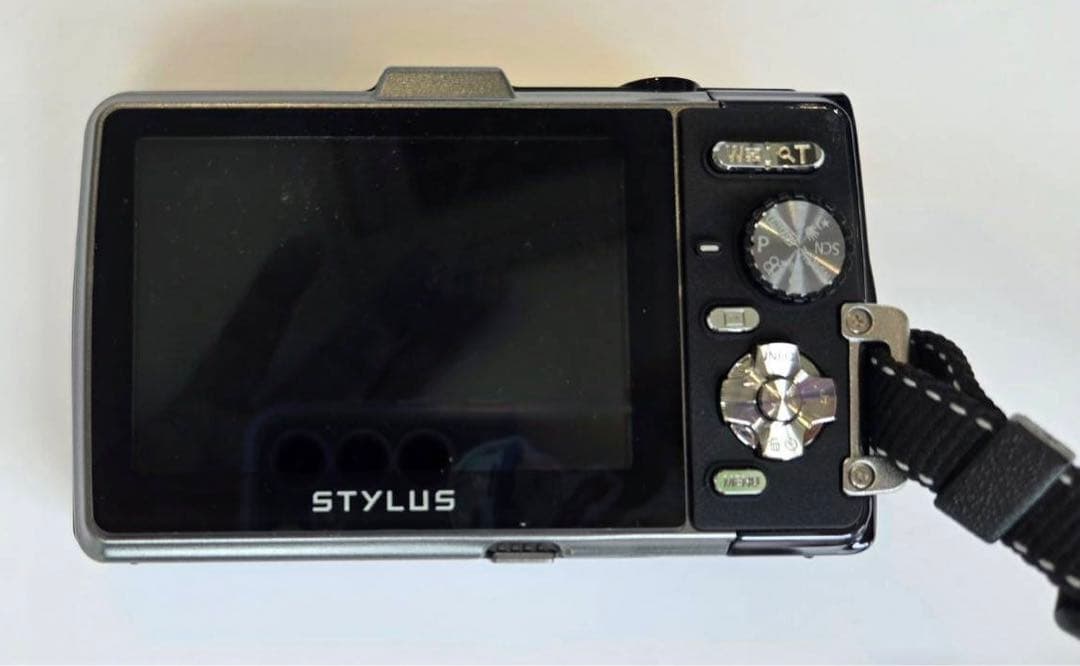 OLYMPUS STYLUS TG-830 オリンパスデジタルカメラ【箱無し】