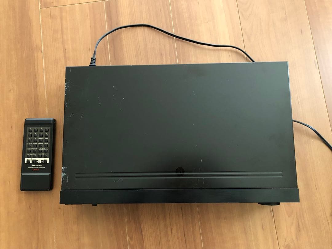 テクニクスSL-P520 リモコン付　CDプレーヤー