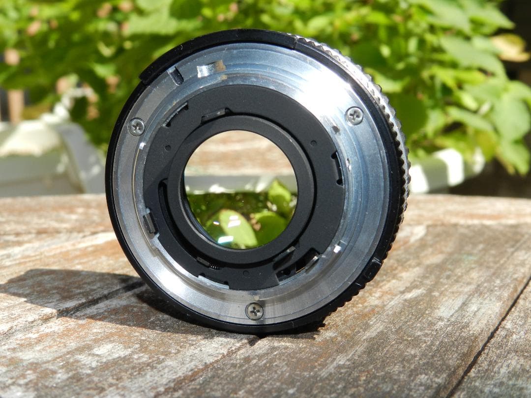 決算セール　極美品　Nikkor 50mm f/1.8 パンケーキレンズ