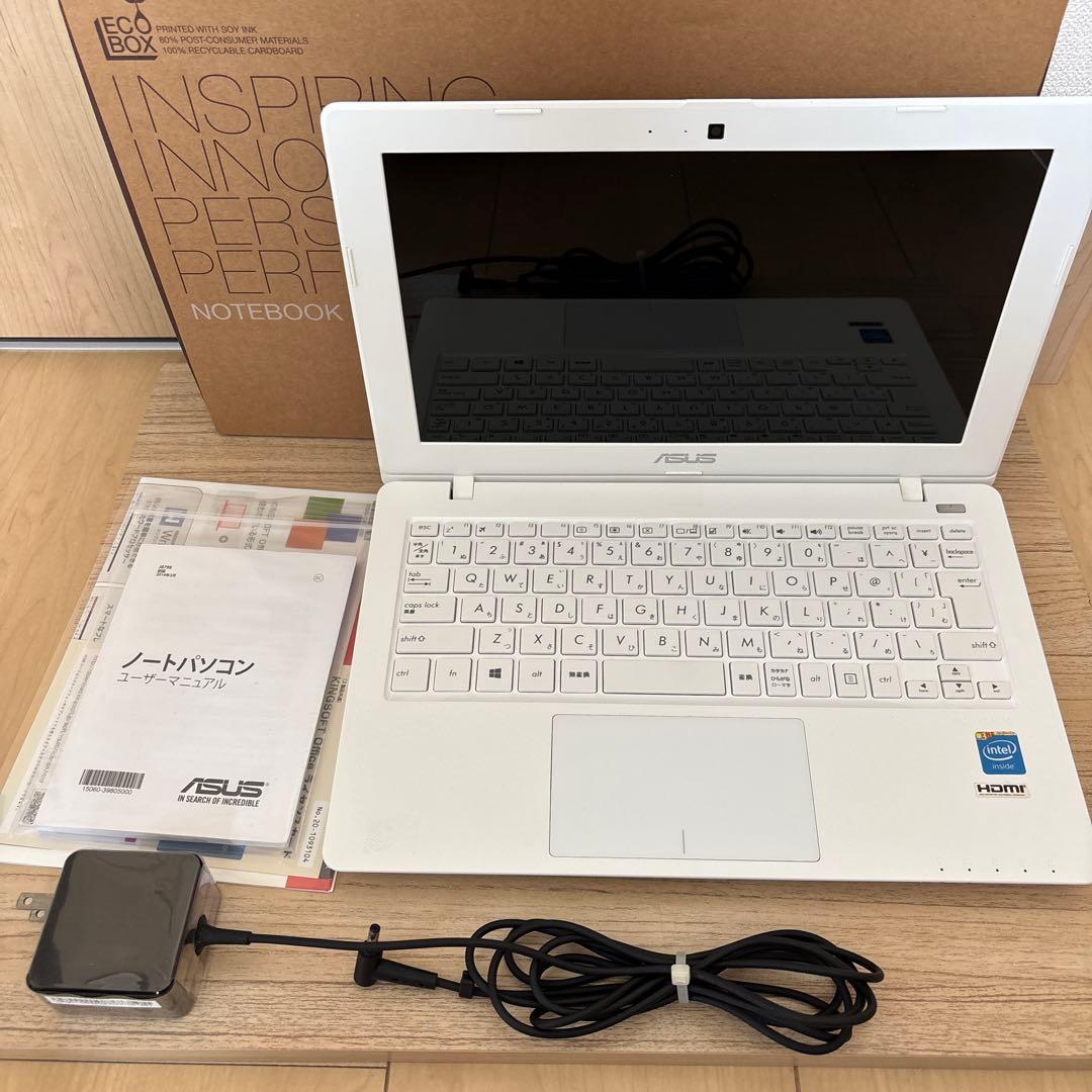 美品(箱有) Windows11 ASUS® X200MA 500GBノートPC