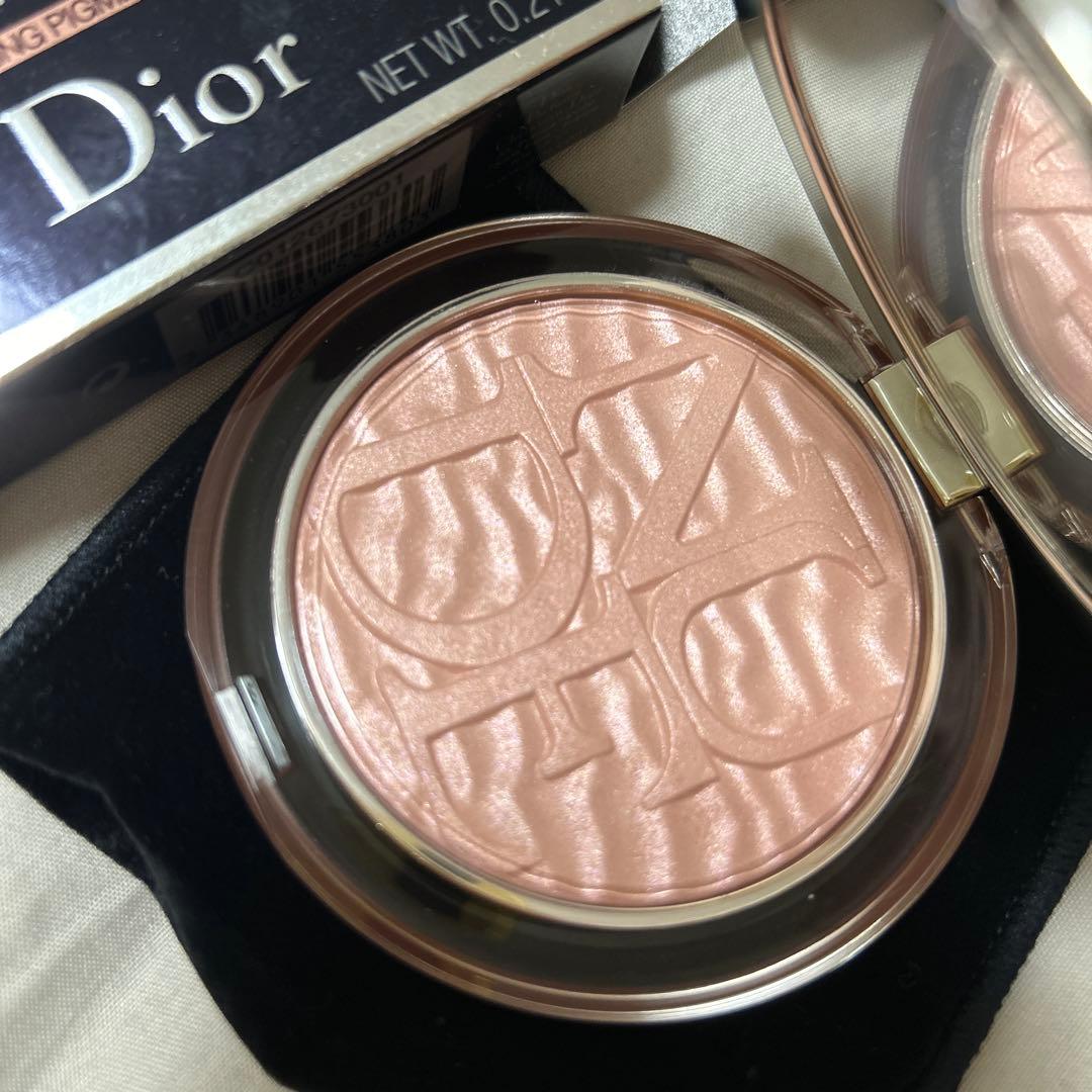 新品未使用　DIOR ミネラルヌード　ルミナイザーパウダー　001
