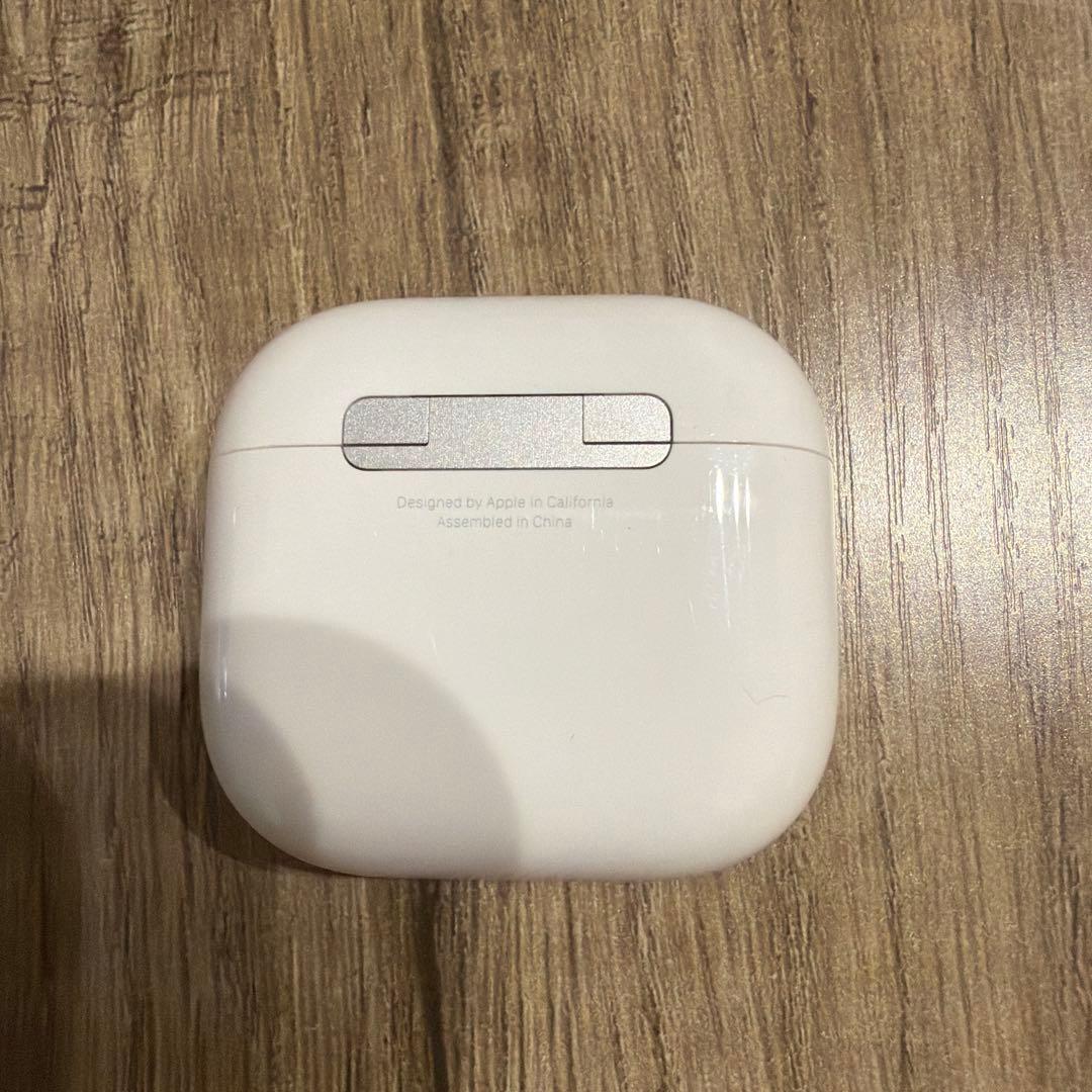動作確認済　美品　AirPods4本体 アクティブノイズキャンセル　Apple