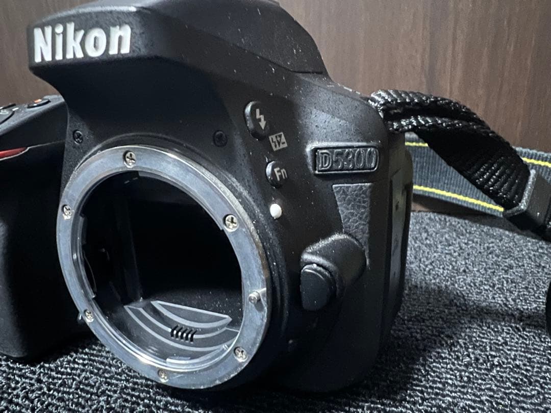 Nikon D5300 デジタル一眼レフカメラ！ジャンク品！