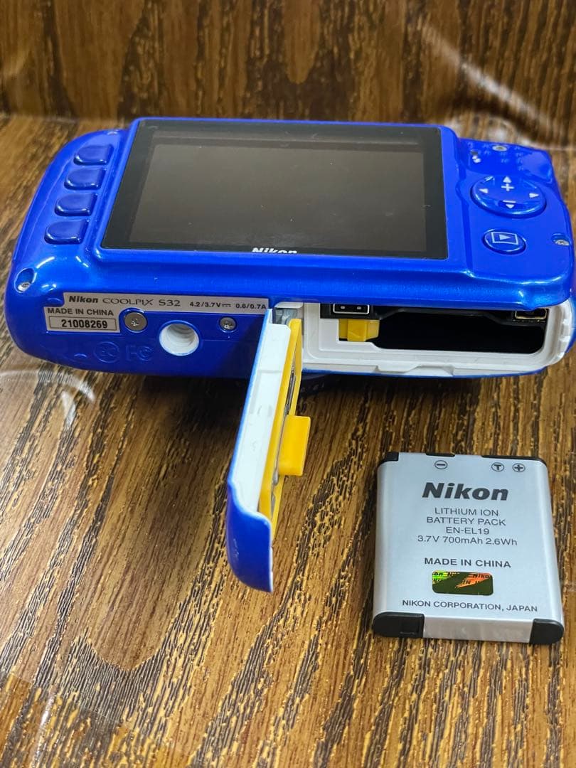 Nikon COOLPIX S32防水デジタルカメラ