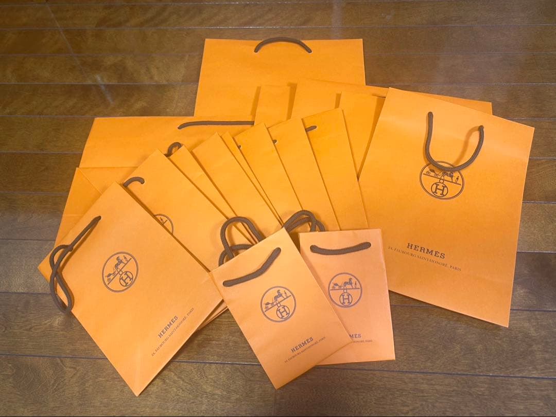 ハイブランドショッパー紙袋59枚HERMES CHANEL VCA など‼️