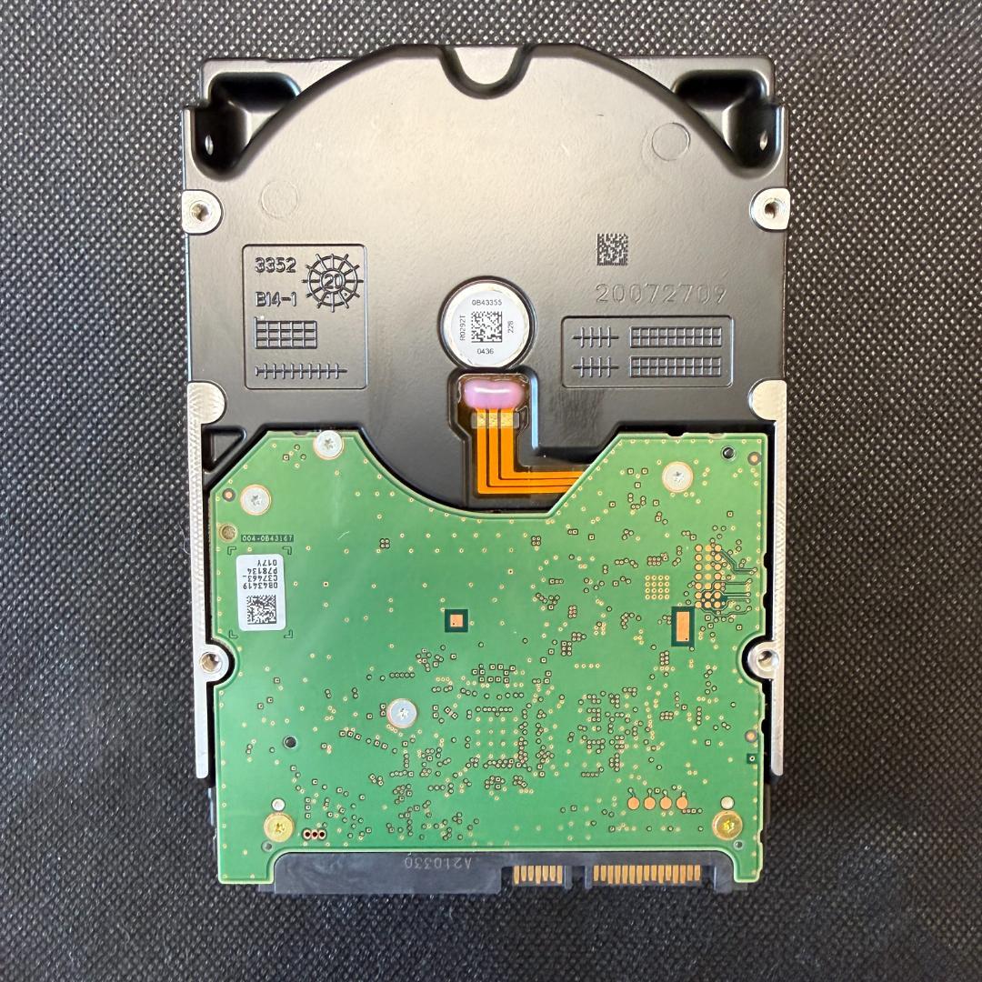 【美品】WD Red Plus 10TB 内蔵型 3.5インチ HDD × 2台