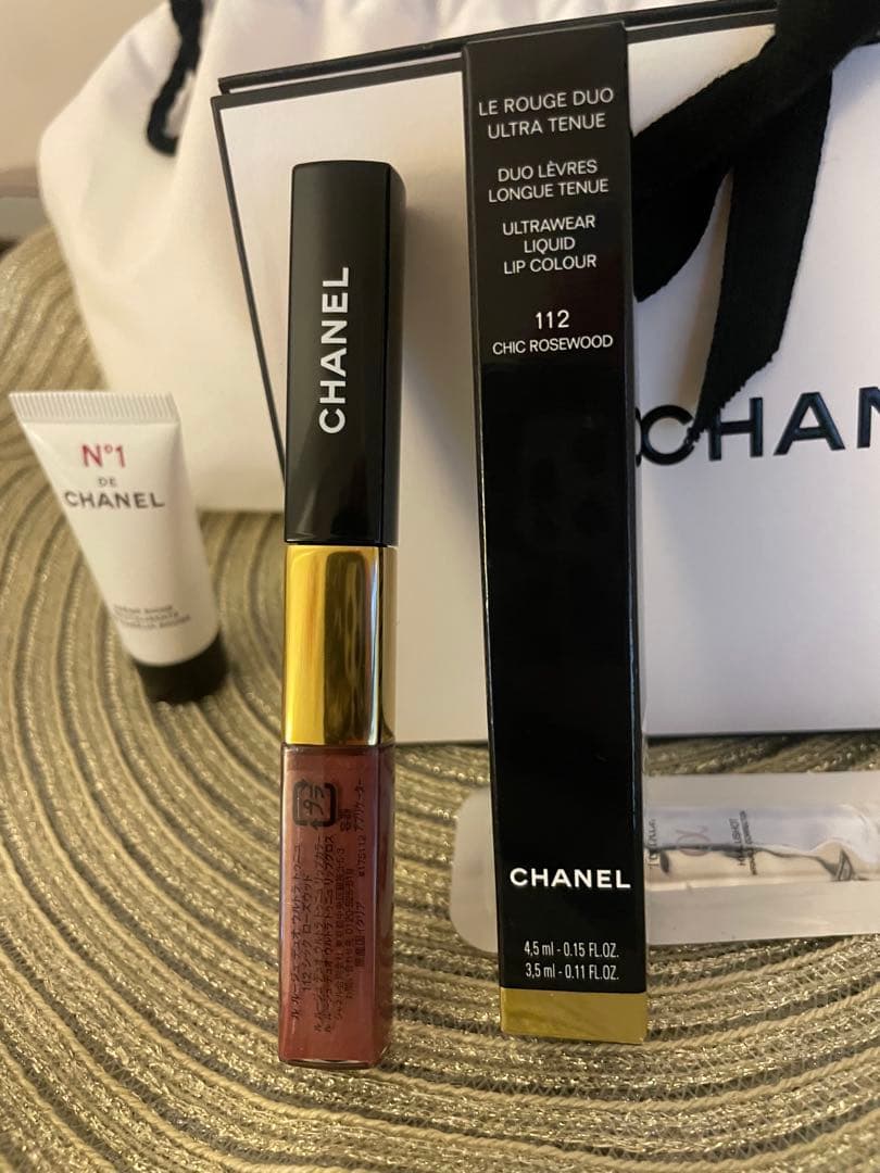 CHANEL ルルージュデュオ　ウルトラ　トゥニュ　112 シック　ローズウッド