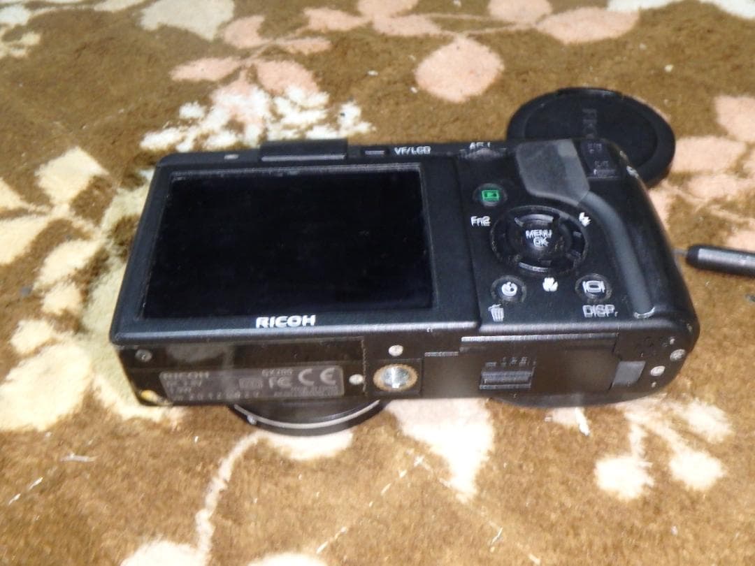 動作品 RICOH GX200 デジタルカメラ 液晶少し難