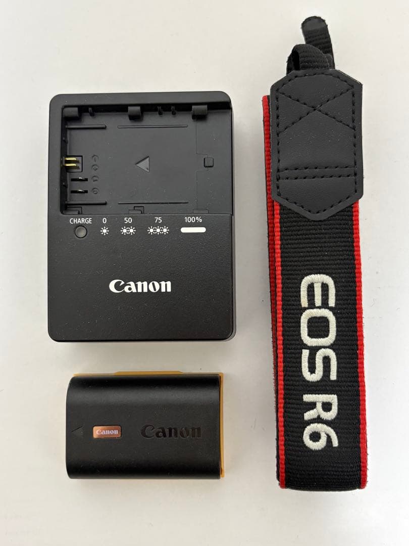 Canon EOS R6 ボディ(箱無し) EF-EOS Rマウントアダプター付