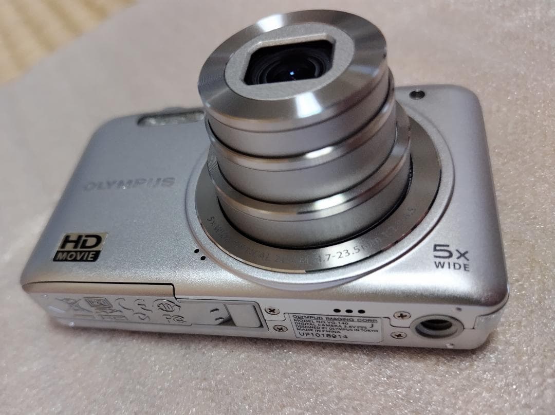 OLYMPUS VG-140　オリンパス　コンパクトデジタルカメラ