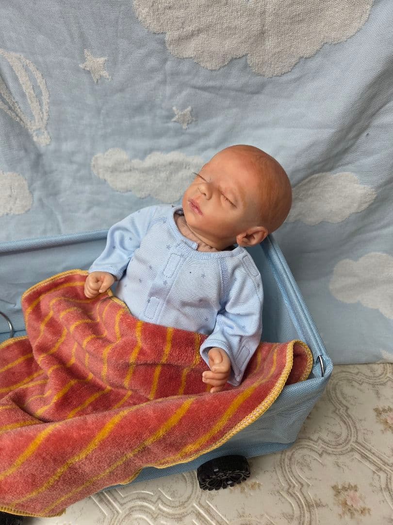 リボーンドール　未熟児　約37cm　体重軽めの小さいサイズ　くたくたベビー