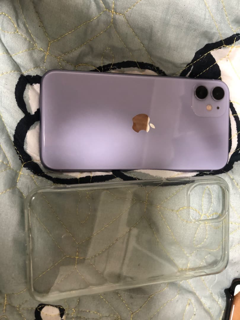 スマートフォン本体 IPhone 11. 128 gb