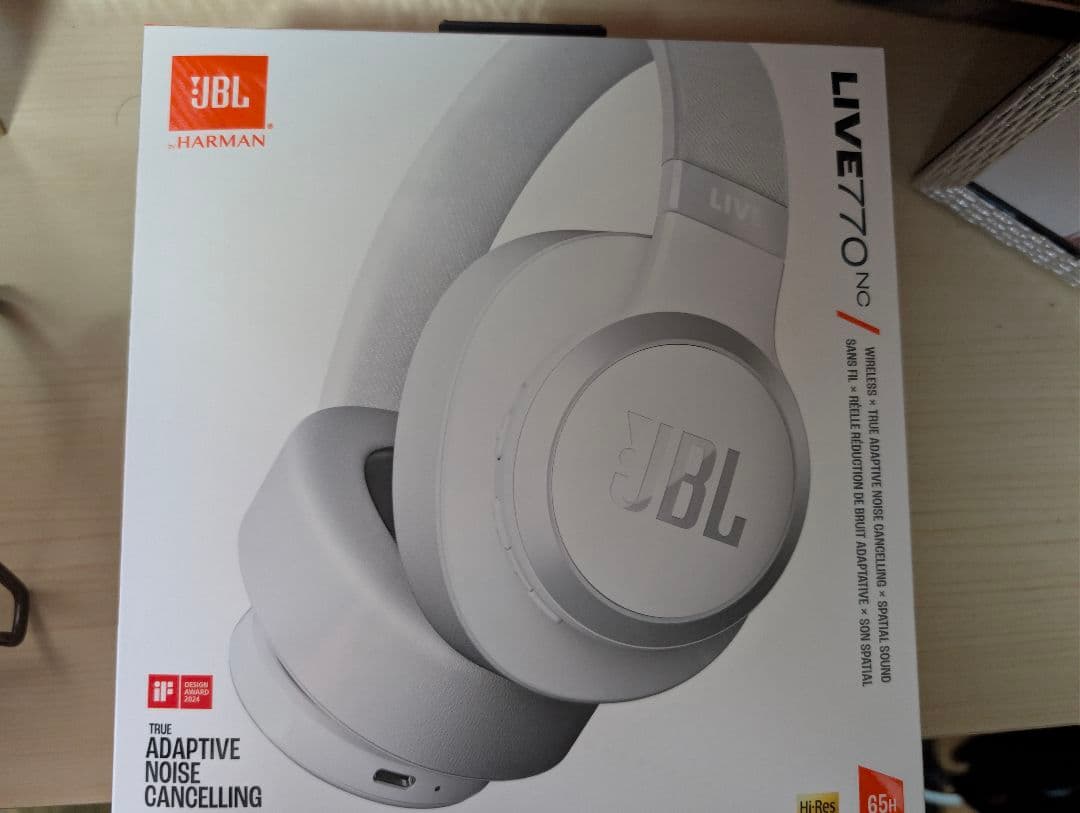 JBL LIVE770NC ホワイト