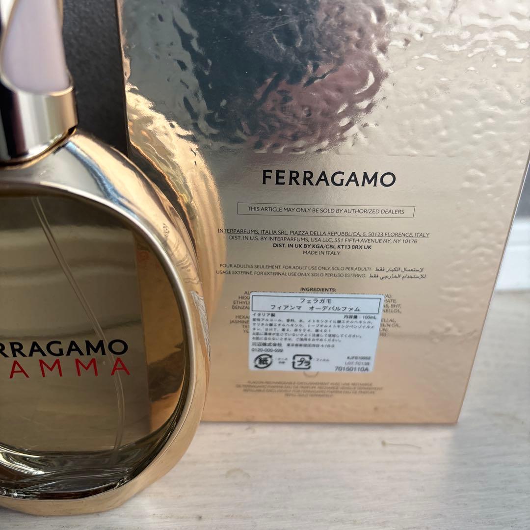 FERRAGAMO FIAMMA 香水