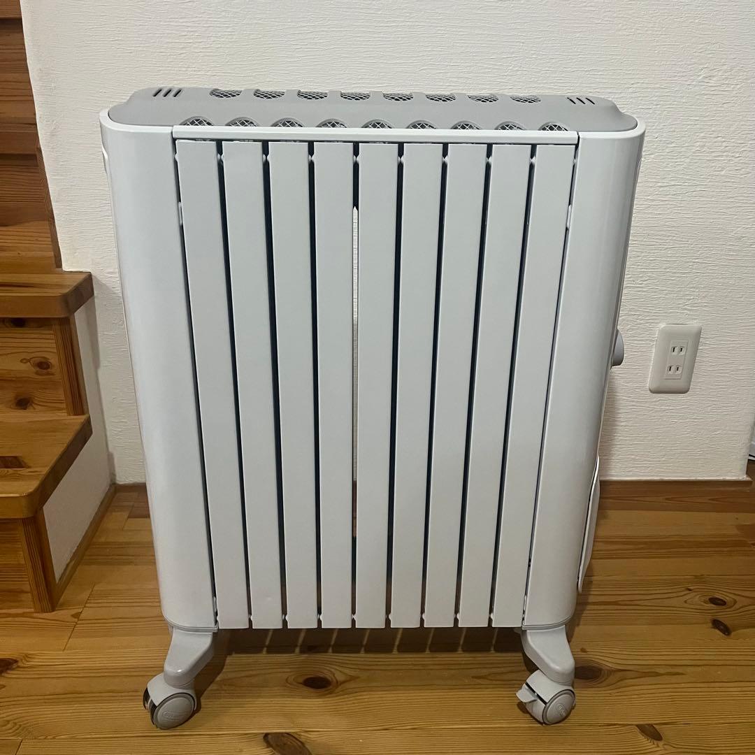 デロンギ オイルヒーター RHJ75V0915-GY 美品　ワンシーズンのみ使用