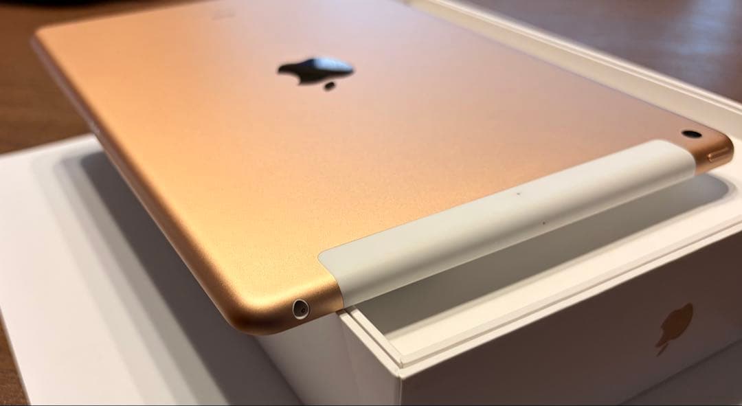 iPad 第8世代 Wi-Fi+Cellular 32GB ゴールド