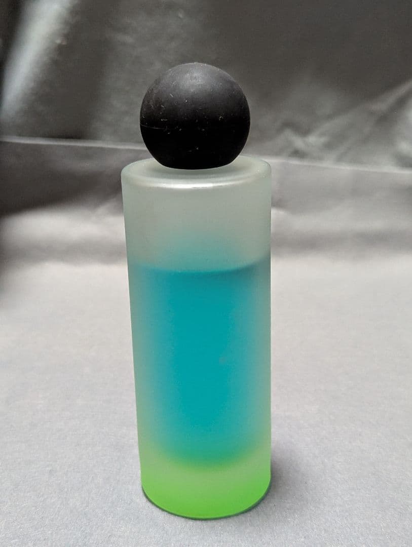 希少入手困難レジームデフルールウェーブスオードパルファム100ml