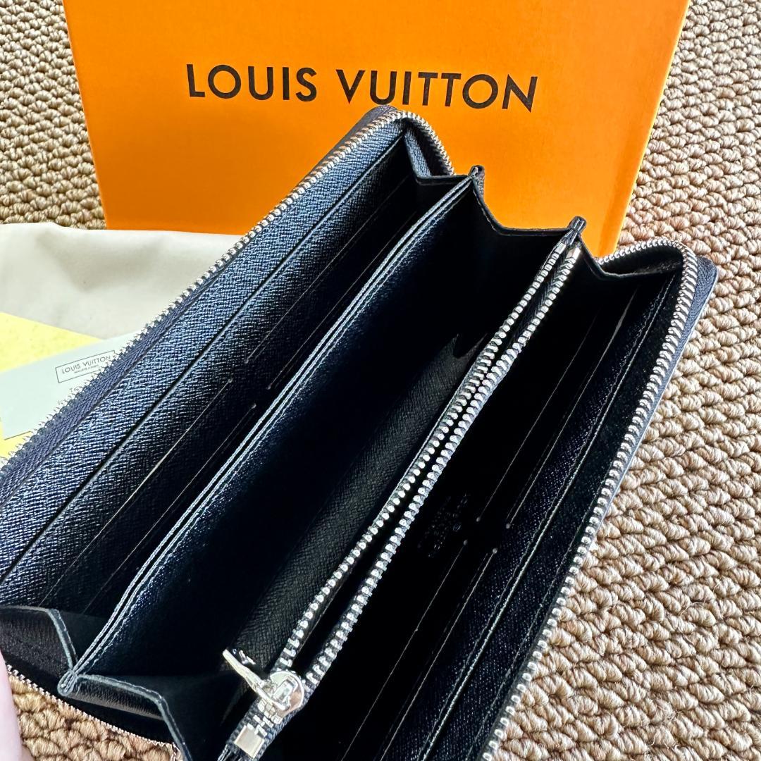 LOUIS VUITTON ブラック長財布