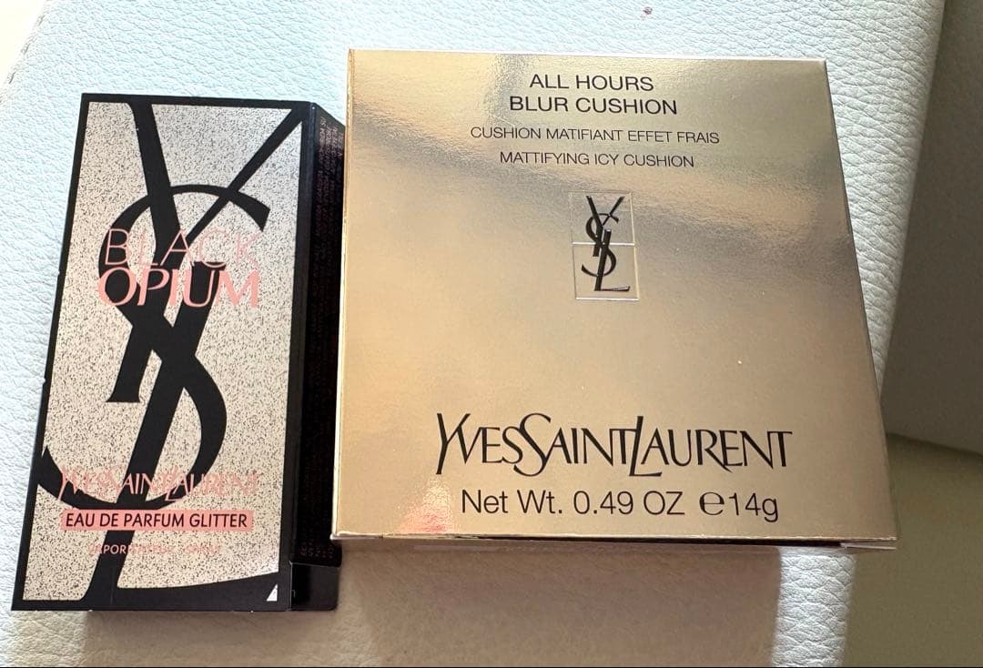 YSL オールアワーズブラークッション
