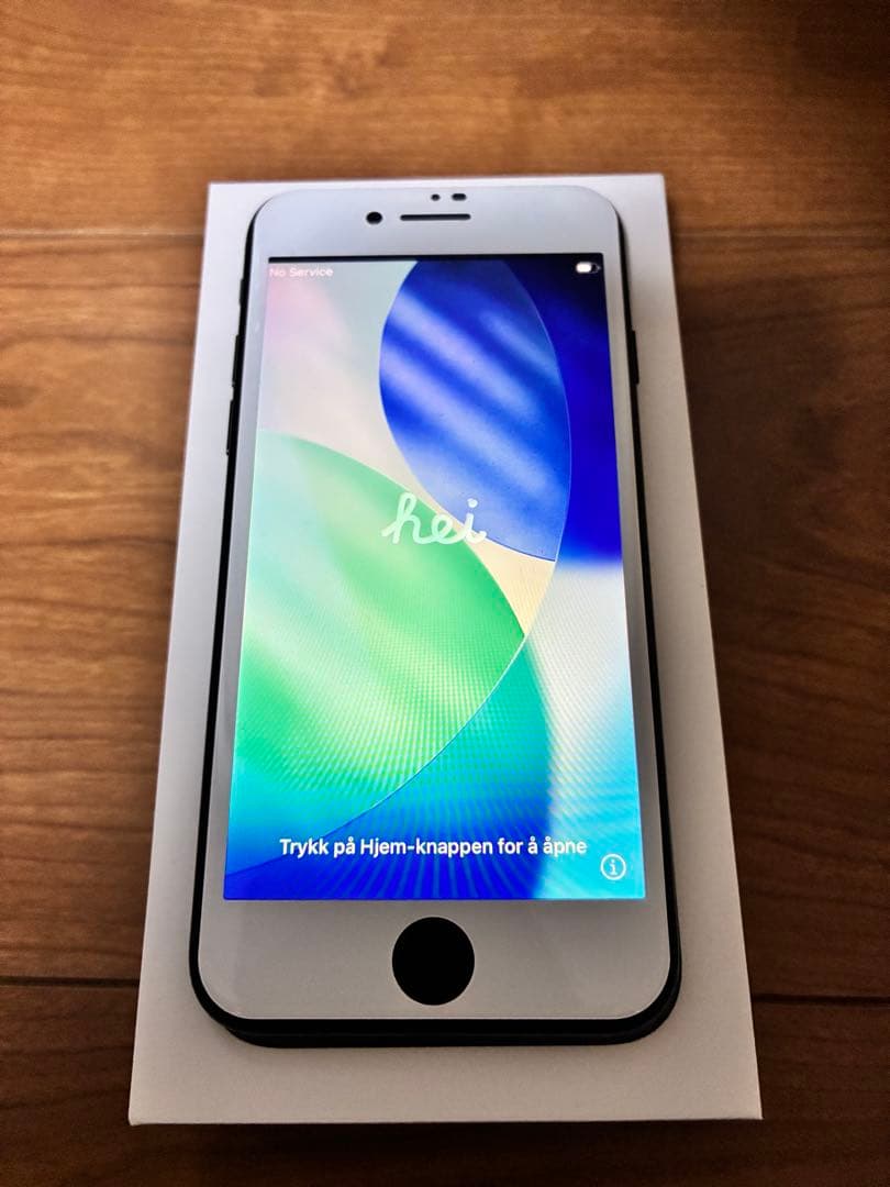 美品　iPhone SE 第3世代　ミッドナイト　64GB SIMフリー