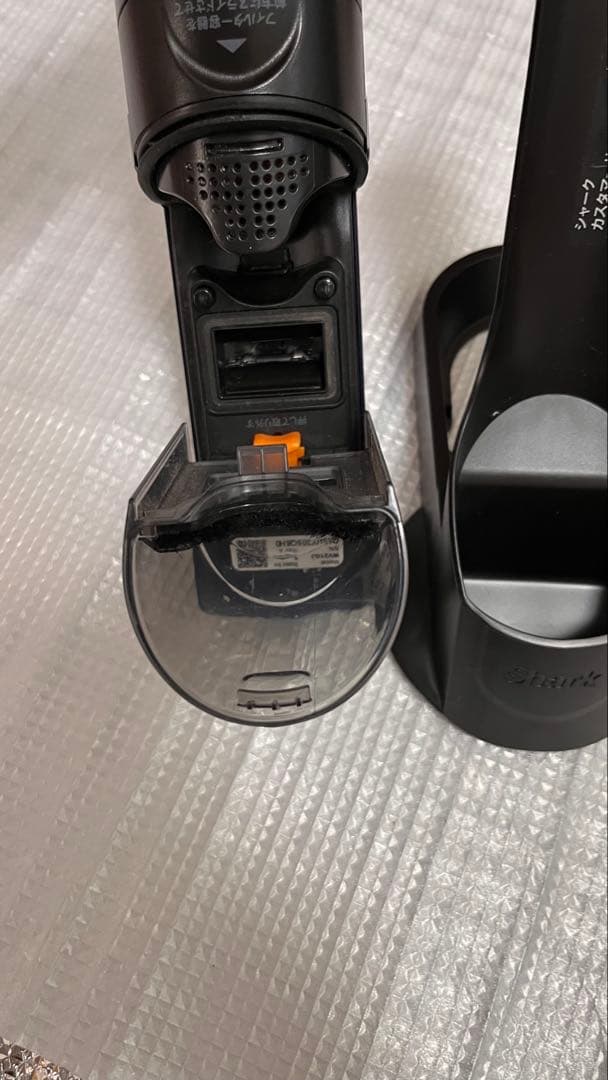 美品！Shark 充電式ハンディ掃除機 セット！