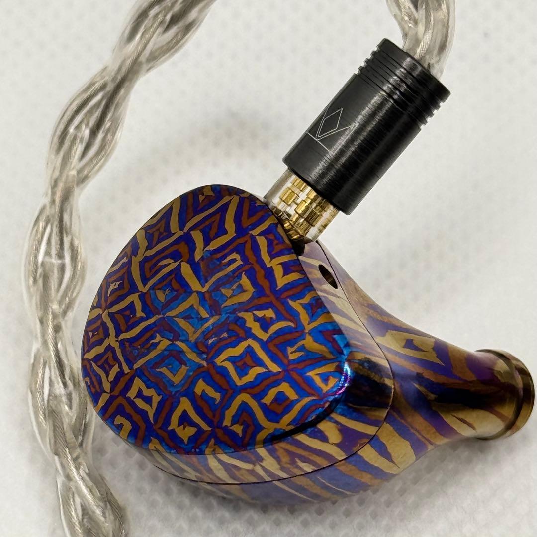 イヤホン Noble Audio Chronicle