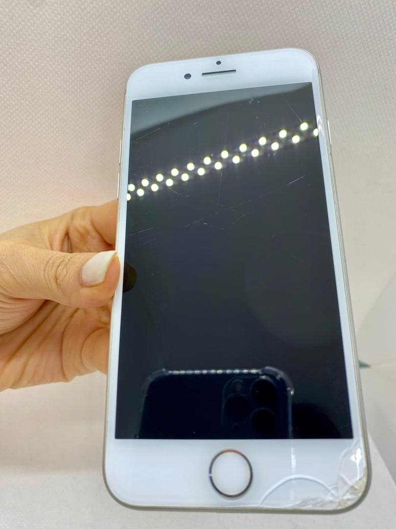 Iphone 8 256GB Sim フリー 29710