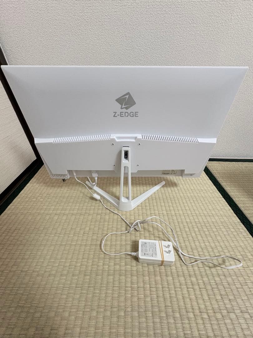 Z-EDGE ホワイト モニター 本体