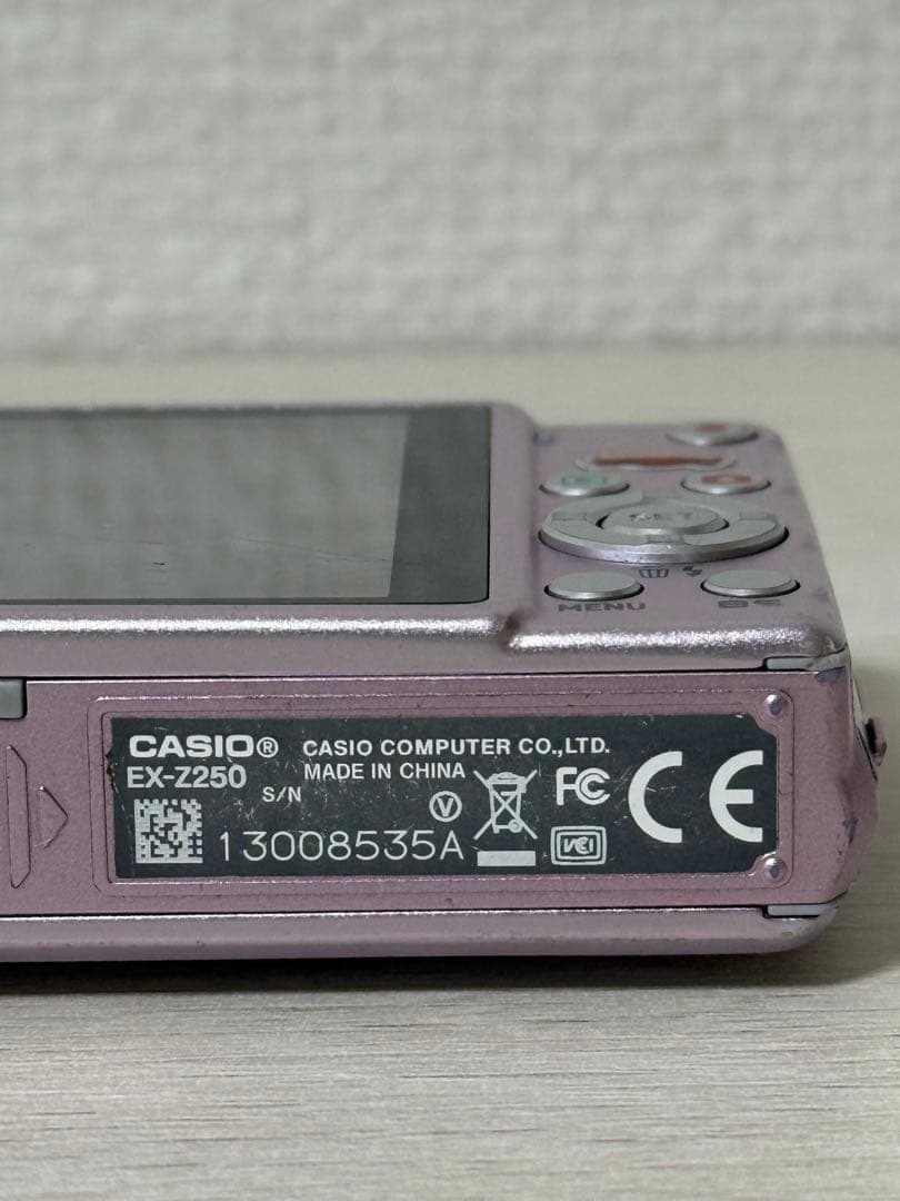 CASIO EXILIM 8メガピクセル ピンク コンパクトデジタルカメラ
