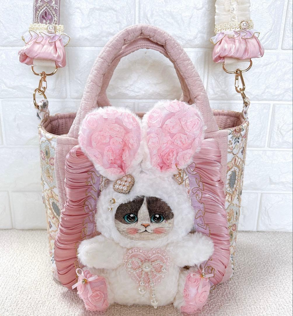 コヤンイサムチョン　フリルバッグ　ピンク　ショルダー紐　ハチワレにゃんこ