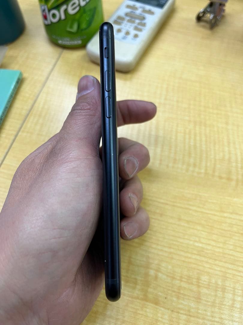 Apple iPhone SE (第3世代) ブラック 128GB
